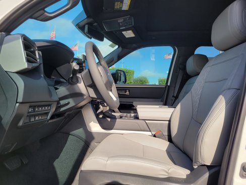 New 2025 Toyota Tundra Limited image 19