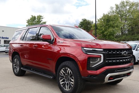 Used 2025 Chevrolet Tahoe Z71 w/ Comfort Package image 3