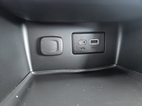 Certified 2023 GMC Acadia SLE w/ Driver Convenience Package image 29