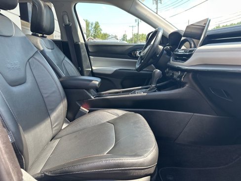 Used 2022 Jeep Compass Limited w/ Sun and Sound Group image 22