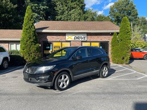 Used 2017 Lincoln MKC Premiere image 2