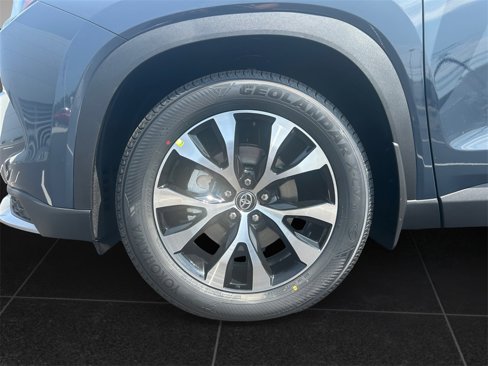New 2025 Toyota Grand Highlander AWD Hybrid image 9