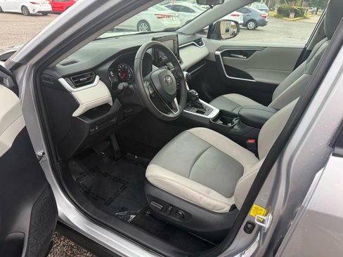 Used 2023 Toyota RAV4 LE image 18
