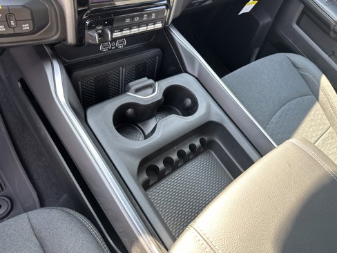New 2025 RAM 2500 Big Horn image 27