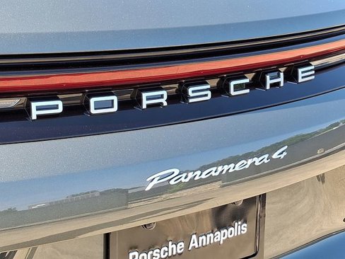 New 2025 Porsche Panamera 4 image 24