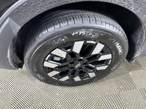 Certified 2025 Hyundai Santa Cruz SEL image 10