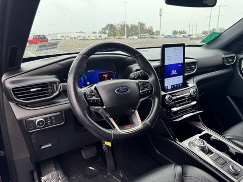Used 2022 Ford Explorer ST w/ Equipment Group 401A image 9