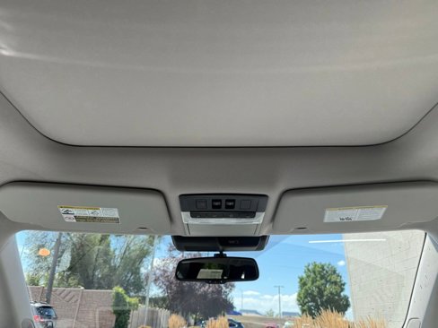 New 2025 Mitsubishi Outlander SEL image 18
