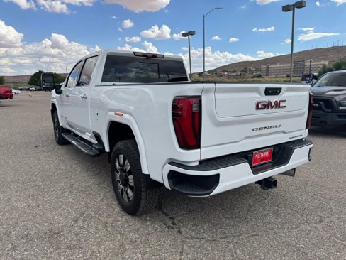 Used 2024 GMC Sierra 3500 Denali w/ Denali Reserve Package image 7