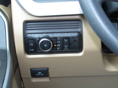 Used 2025 Ford F250 XLT w/ F-250 >10K GVWR Package image 32
