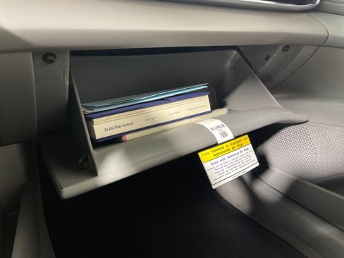 New 2025 Hyundai Elantra SEL image 27