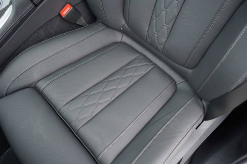 New 2026 BMW X7 M60i image 11