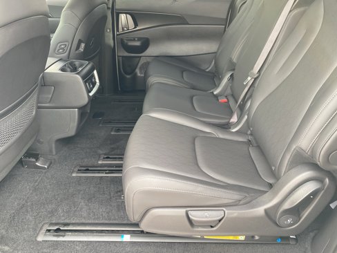 New 2026 Kia Carnival SX image 15