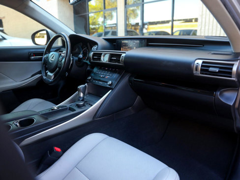 Used 2015 Lexus IS 250 image 25