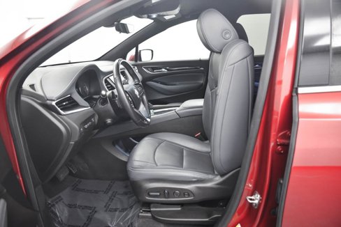 Used 2024 Buick Enclave Premium image 10