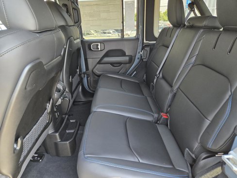 New 2025 Jeep Wrangler Unlimited Rubicon 4xe image 30
