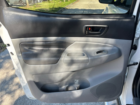 Used 2009 Toyota Tacoma PreRunner image 29