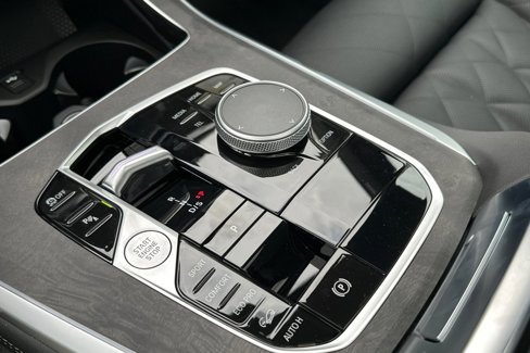 New 2026 BMW X5 xDrive40i w/ M Sport Package image 19