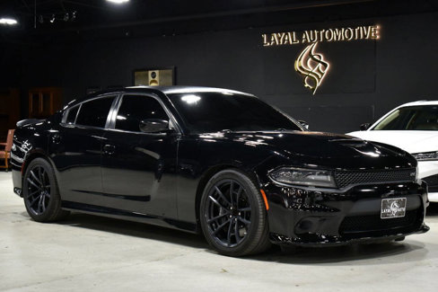 Used 2017 Dodge Charger R/T image 2