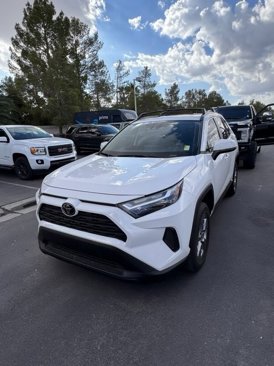 Used 2024 Toyota RAV4 XLE image 1