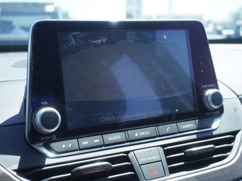 Used 2023 Nissan Altima 2.5 SV image 15