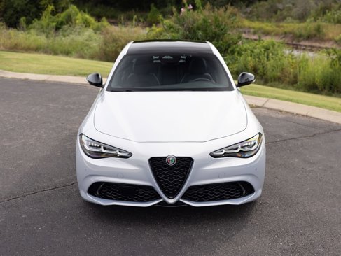 New 2025 Alfa Romeo Giulia AWD image 13