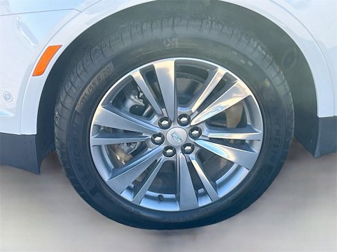 Used 2025 Cadillac XT5 Premium Luxury w/ Technology Package image 32
