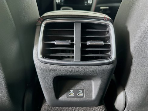 Used 2024 Genesis G70 2.5T w/ Sport Prestige Package image 29