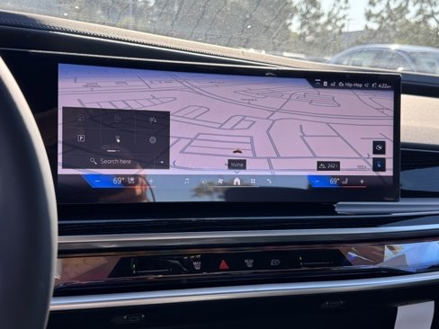 New 2026 BMW i7 xDrive60 w/ Executive Package image 20