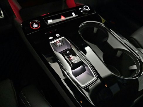 New 2025 Audi SQ6 e-tron Prestige image 13
