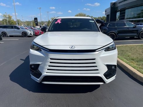 New 2026 Lexus TX 500h AWD image 8