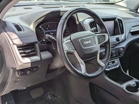 Used 2024 GMC Terrain SLT image 14