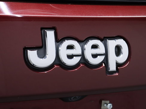 Used 2018 Jeep Grand Cherokee Limited image 56