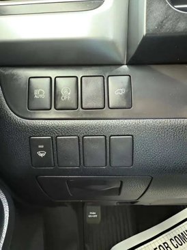 Used 2019 Toyota Highlander XLE image 12
