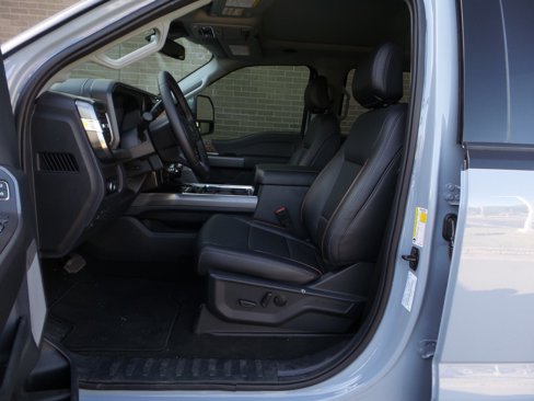 Used 2025 Ford F450 Lariat w/ Lariat Ultimate Package image 32
