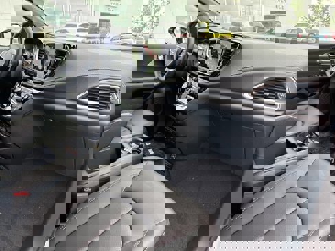 New 2025 Chrysler Pacifica Select image 32