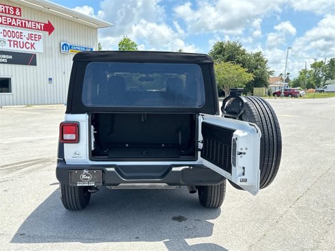 Used 2024 Jeep Wrangler Sport image 12