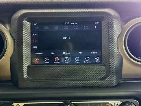 Used 2018 Jeep Wrangler Unlimited Sport S image 14
