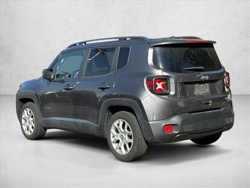 Used 2018 Jeep Renegade Latitude image 7