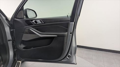 Used 2024 BMW X5 sDrive40i w/ Premium Package image 23