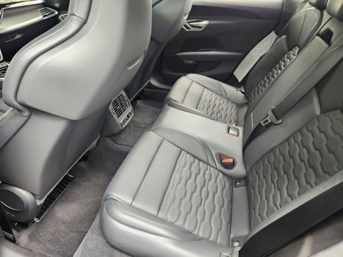 New 2025 Audi S e-tron GT Premium Plus image 34