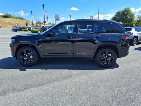New 2025 Jeep Grand Cherokee Limited w/ Luxury Tech Group II image 7