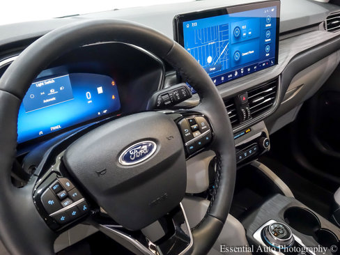 Used 2023 Ford Escape Platinum w/ Class II Trailer Tow Package image 15