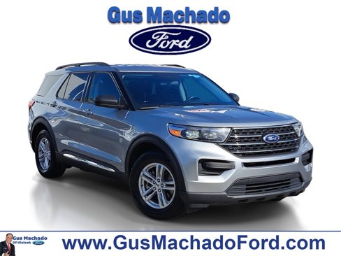 Certified 2022 Ford Explorer XLT image 1