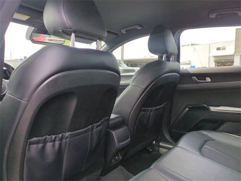 Used 2023 Kia K5 GT-Line image 13