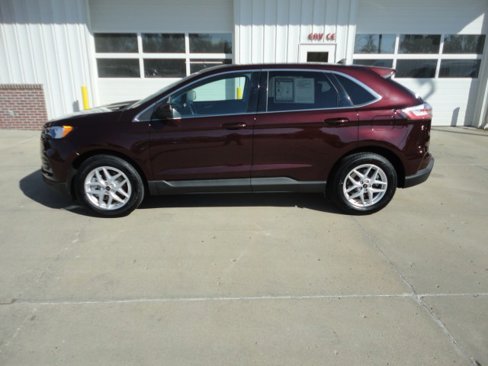 Used 2024 Ford Edge SEL image 1