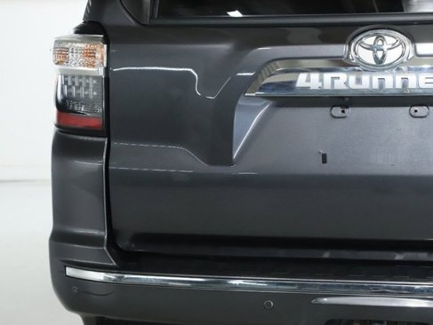 Used 2016 Toyota 4Runner Limited image 44