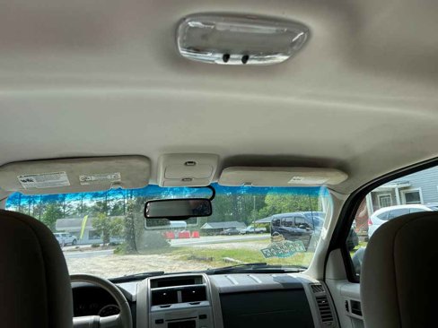 Used 2010 Ford Escape XLT image 12