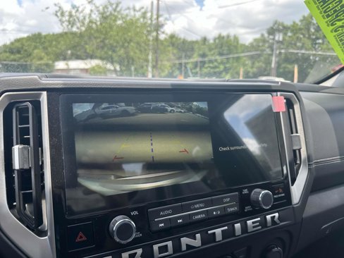 Used 2025 Nissan Frontier SV w/ SV Convenience Package image 21