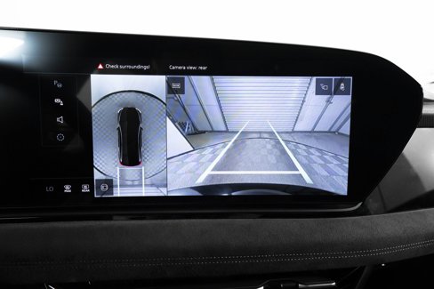 New 2025 Audi S6 e-tron Premium Plus image 32